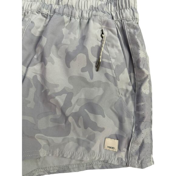 Vuori Dash Light Camo‎ Print Athletic Shorts Gray Size Medium - Picture 5 of 7